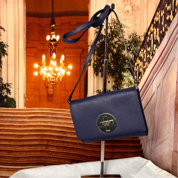 Authentic Kate Spade Navy Blue Leather Astor Court Flap Crossbody Bag excellent - Picture 3 of 15